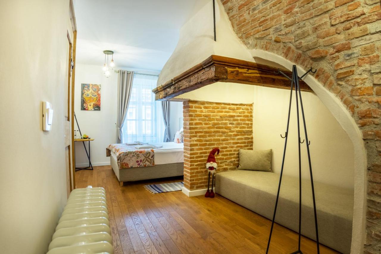 Rossmarkt Haus Braşov Exterior foto